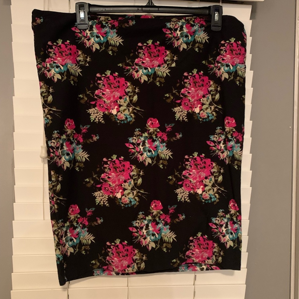 Floral Flirt Skirt!!